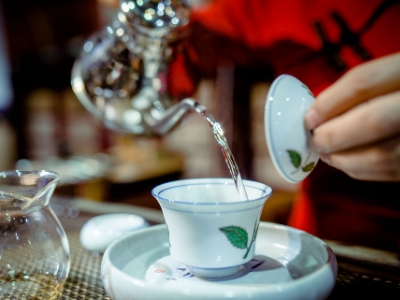 千萬別做兼職茶藝師，女人學茶藝好嗎？