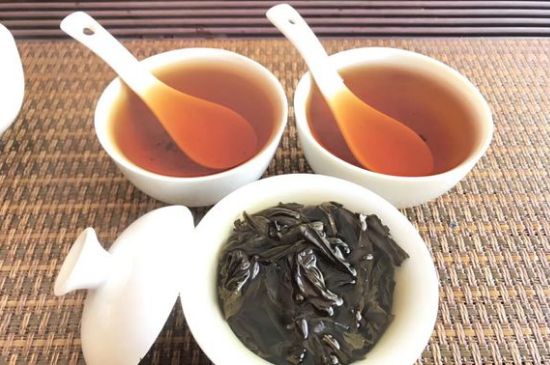 大紅袍第一泡要倒掉嗎，洗茶水需倒掉但第一泡出湯