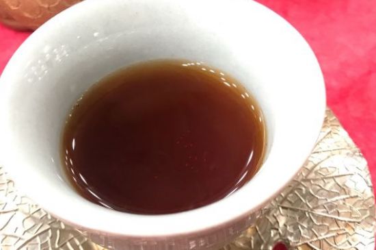 黑茶調(diào)理婦科病，女人喝黑茶好處太多了！