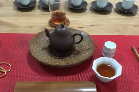 肉桂可以用紫砂壺沖泡嗎，紫砂壺能泡武夷巖茶肉桂用嗎？