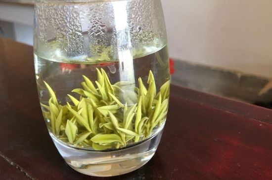 安吉白茶夏天怎么保存，安吉白茶能冷凍儲存嗎？