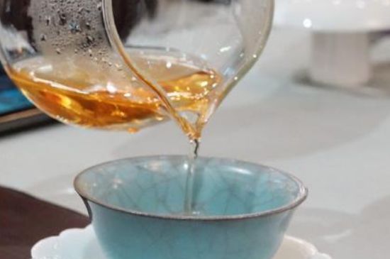 什么茶葉容易放香精，香精茶有什么危害？