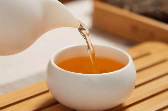 泡好的茶水放冰箱能保存多久，泡好的茶冷藏放多久？