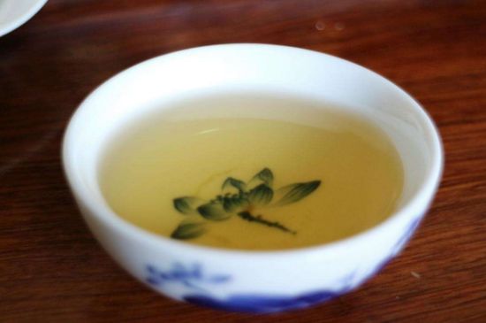 茉莉香精茶的鑒別方法，茉莉茶加香精怎樣識(shí)別？