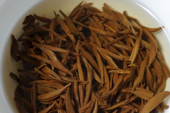 好壞金駿眉圖片對(duì)比，怎么挑選金駿眉茶葉