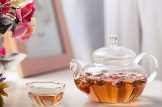 玫瑰花泡茶祛斑要多久見(jiàn)效，喝玫瑰花茶多久能祛斑？