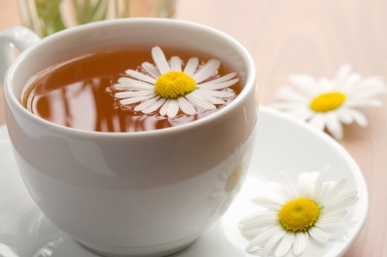 經(jīng)常菊花泡水好嗎，喝菊花茶有什么好處？