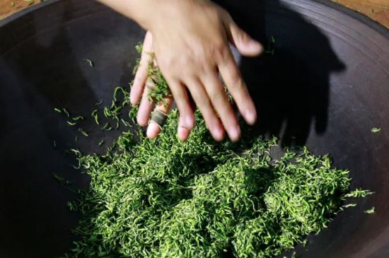 茶葉怎么炒制才香，怎樣炒茶葉更香？