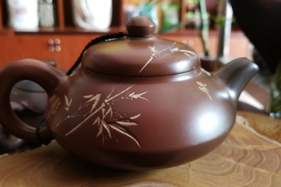 坭興陶主要泡什么茶，廣西坭興陶壺適合泡哪些茶？