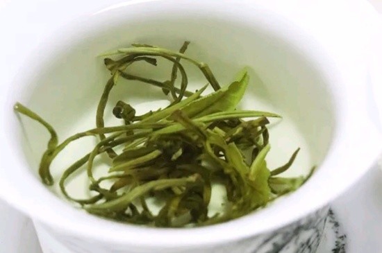 茉莉香珠跟龍珠有什么區(qū)別嗎，茉莉龍珠和茉莉香珠那個(gè)好？