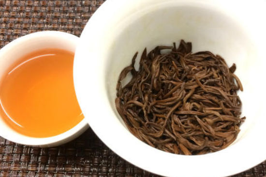 新茶和陳茶的區(qū)別，新茶和陳茶的介紹