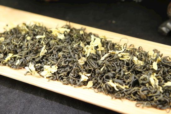 炒花飄雪是什么茶，花茶炒花是什么意思
