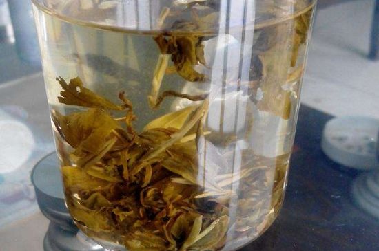茉莉龍珠保質(zhì)期多長(zhǎng)時(shí)間，茉莉龍珠茶放幾年了還能喝嗎？