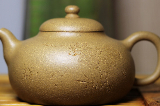 朱泥壺適合泡紅茶嗎，紅茶適合泡紫泥還是朱泥壺