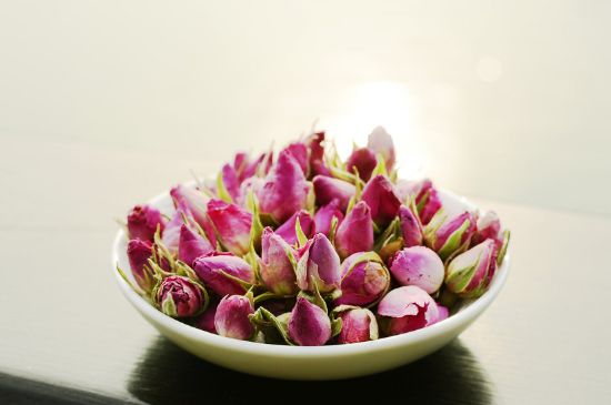 玫瑰花茶怎么泡不開，玫瑰花茶泡著不開花