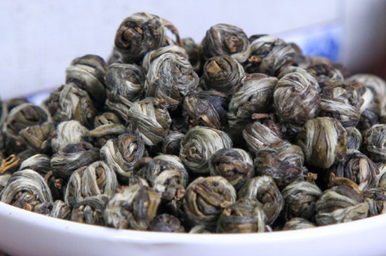 茉莉龍珠一次泡幾顆，茉莉龍珠一一杯放幾顆