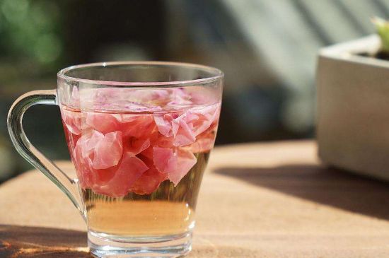 玫瑰花茶和什么搭配好，玫瑰花茶的搭配大全！