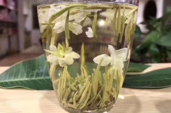 茉莉銀針屬于什么茶，茉莉銀針適合什么人喝？