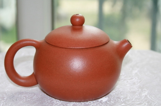 朱泥壺適合泡紅茶嗎，紅茶適合泡紫泥還是朱泥壺