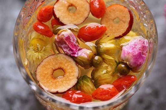 干玫瑰花泡水放幾顆，玫瑰花泡水一次放幾朵？