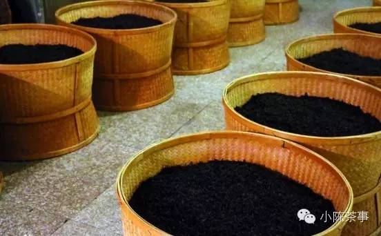 怎樣炭焙巖茶？揭秘武夷巖茶的炭焙技藝