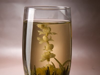 女孩喝茉莉茶的好處，茉莉花茶女生喝好嗎？
