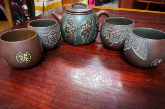 坭興陶主要泡什么茶，廣西坭興陶壺適合泡哪些茶？