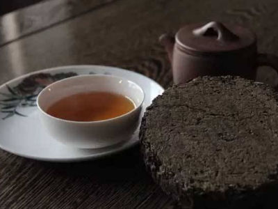 安化黑茶的功效，安化黑茶可以調(diào)理腸胃嗎？