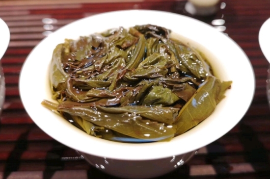 長期喝巖茶會上火嗎？巖茶這樣喝了容易上火！