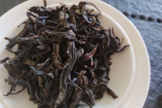 為什么喝巖茶會(huì)上火，巖茶喝多上火怎么辦？
