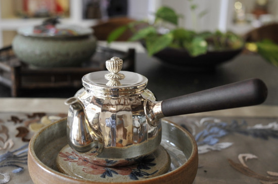 黑茶用什么壺煮最好，黑茶用什么煮效果好？
