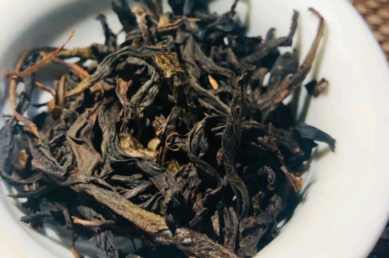 長期喝巖茶會上火嗎？巖茶這樣喝了容易上火！
