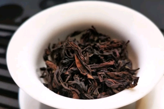 長期喝巖茶會上火嗎？巖茶這樣喝了容易上火！