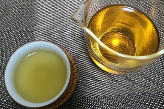 7年壽眉和2年白牡丹哪個(gè)好，老白茶壽眉與白牡丹的口感區(qū)別
