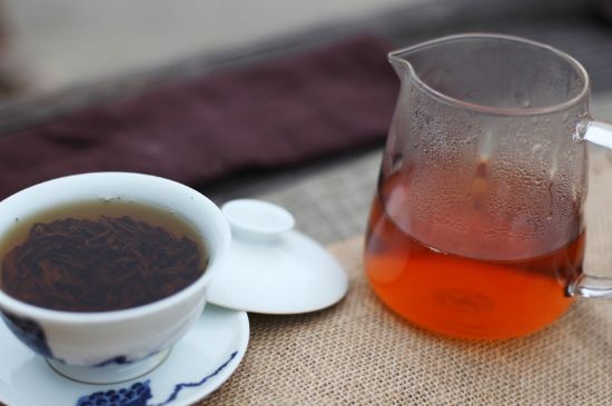 紅茶有6年了還能喝不，過(guò)期紅茶未必不能喝！