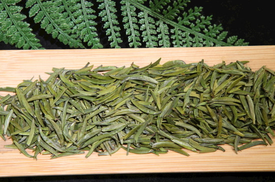 竹葉青茶泡不立起來怎么回事，竹葉青茶怎么泡立起來