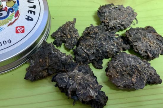 怎么知道涇渭茯茶是否變質(zhì)，茯磚茶金花和發(fā)霉的區(qū)別