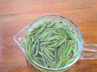 竹葉青和毛尖的區(qū)別，竹葉青和信陽毛尖哪個好？