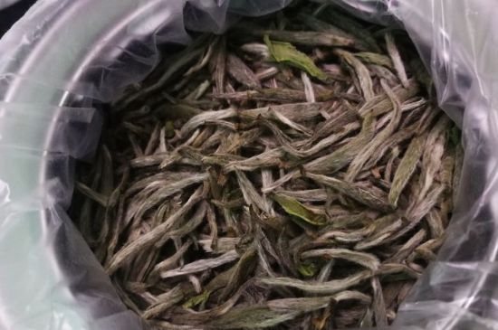 新白毫銀針和老白毫銀針的區(qū)別，新老白毫銀針的品質特征