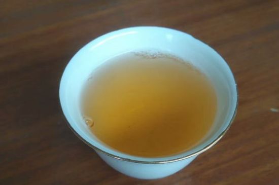 黑茶排濕毒的身體表現(xiàn)，喝黑茶排毒反應癥狀
